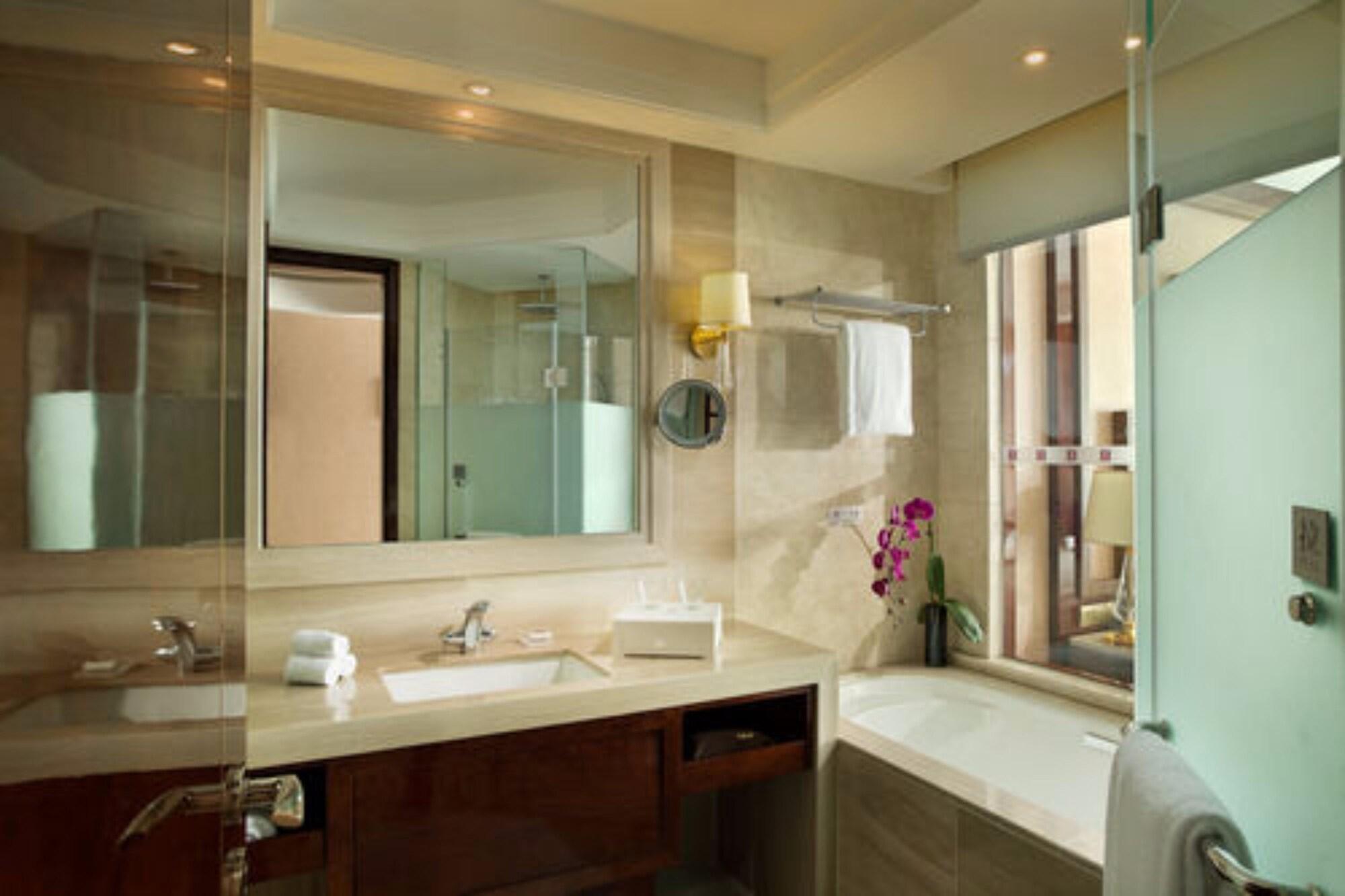שיאן Embassador International Hotel מראה חיצוני תמונה
